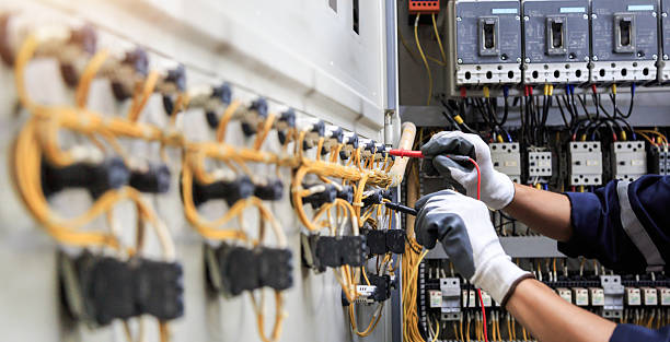 Professional Electrician technician working in Summit, IL